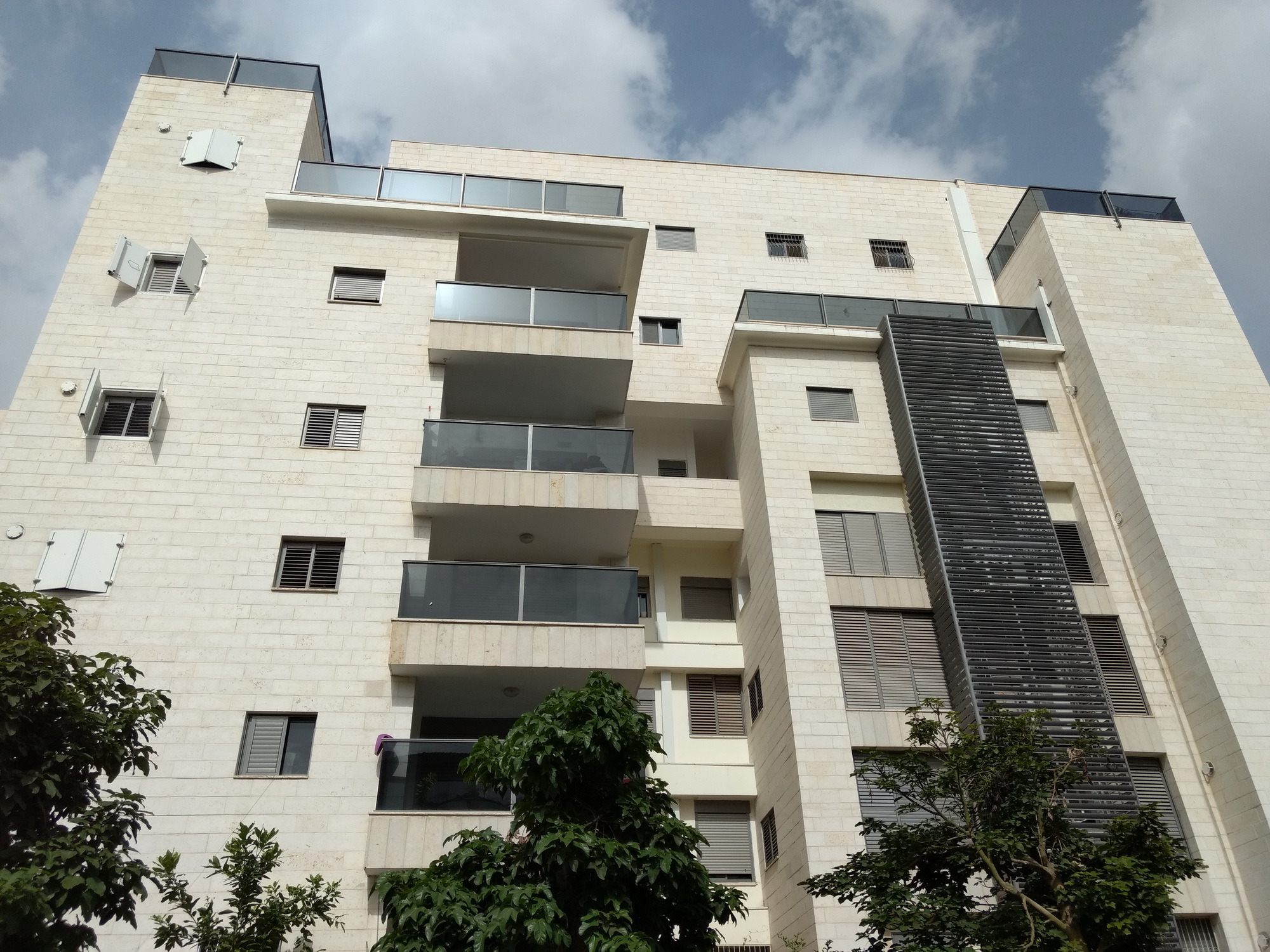 החזר מס שבח לאחר מכירת נכס מקרקעין – איך בודקים האם מגיע לכם כסף בחזרה?